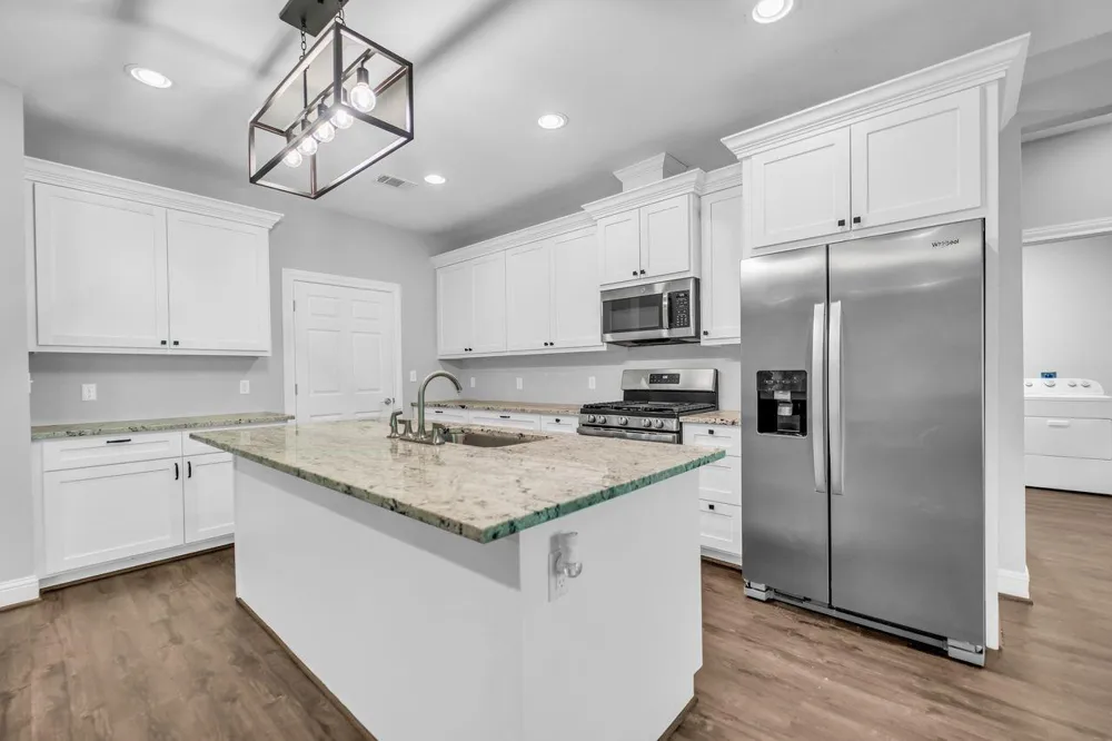 1 Hanover Lane Panorama Village, TX 77304