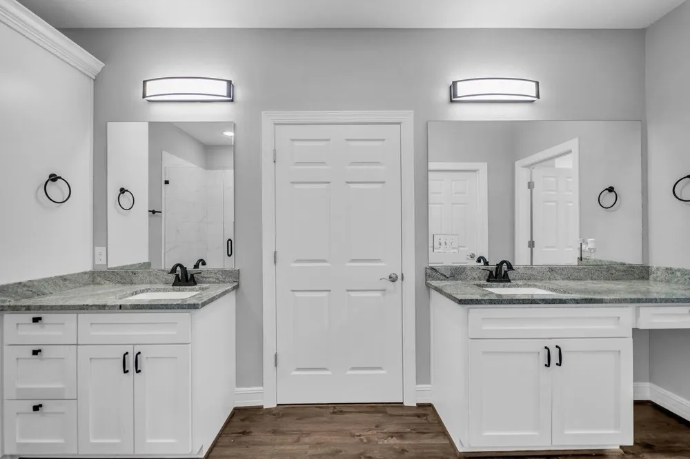 1 Hanover Lane Panorama Village, TX 77304