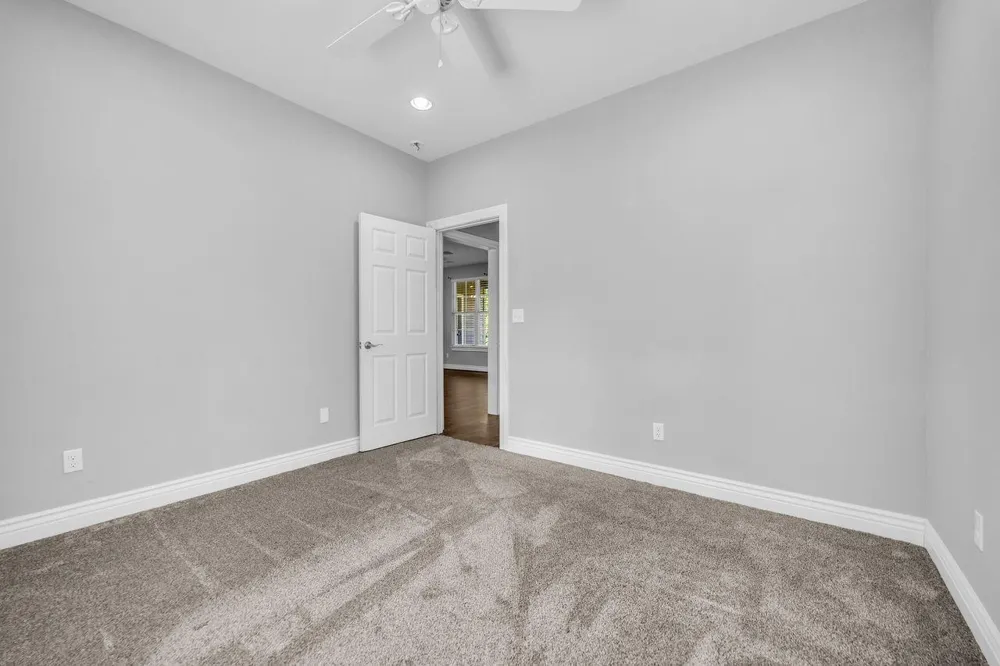 1 Hanover Lane Panorama Village, TX 77304