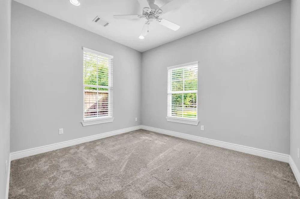 1 Hanover Lane Panorama Village, TX 77304