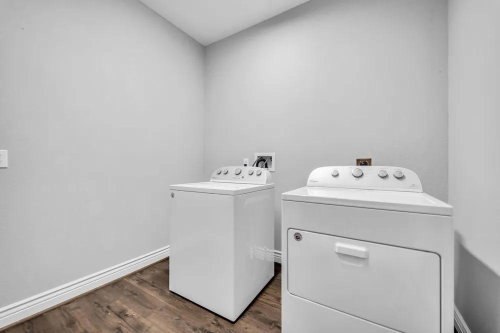 1 Hanover Lane Panorama Village, TX 77304