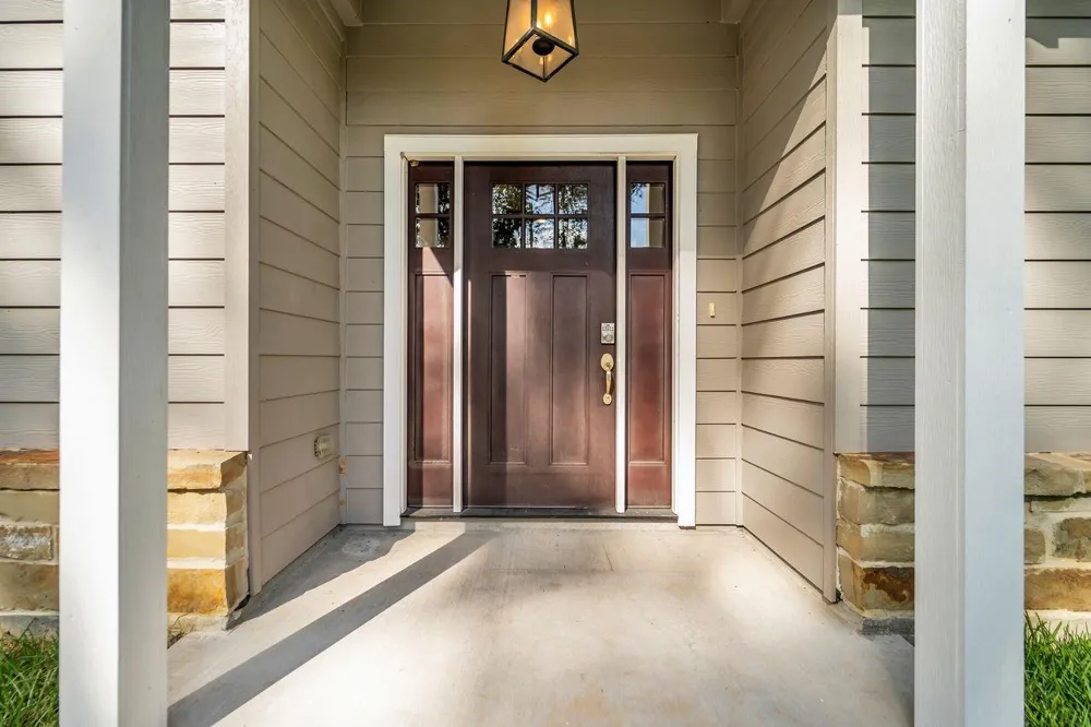 1 Hanover Lane Panorama Village, TX 77304
