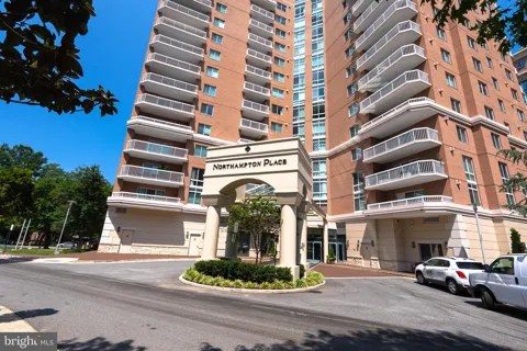 3101 HAMPTON DRIVE #606