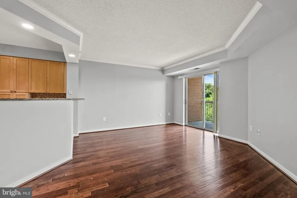3101 HAMPTON DRIVE #606 Alexandria, VA 22302
