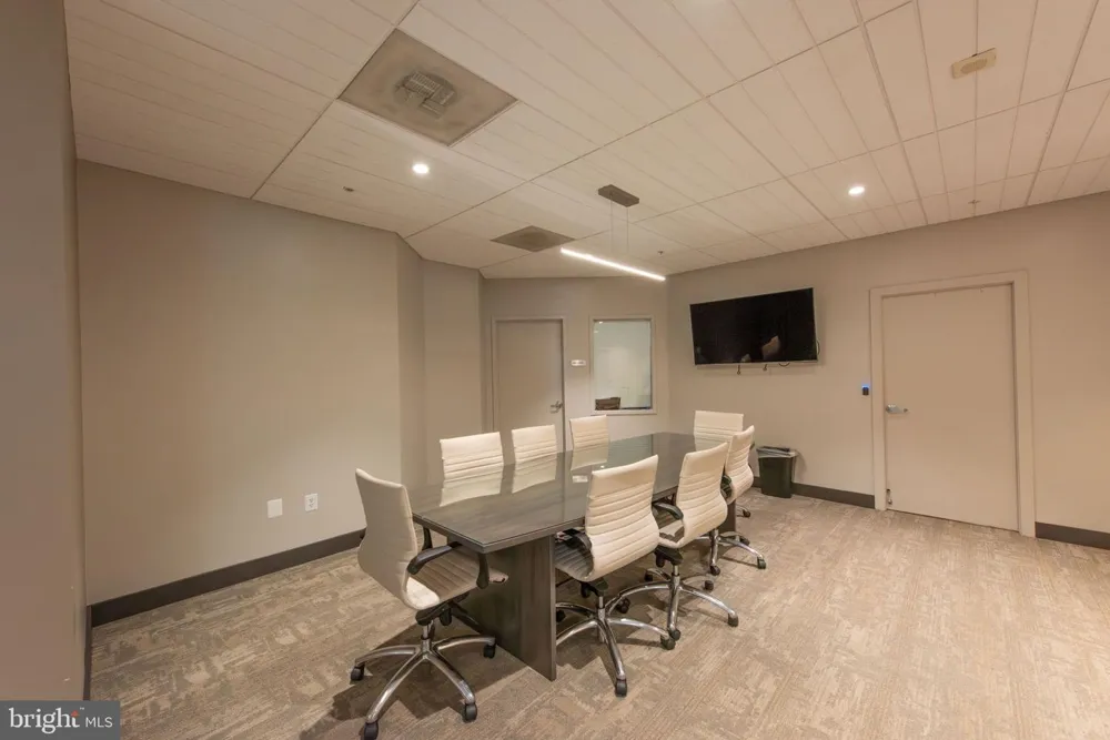 3101 HAMPTON DRIVE #606 Alexandria, VA 22302