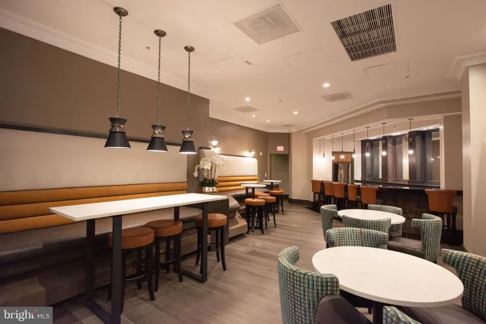 3101 HAMPTON DRIVE #606 Alexandria, VA 22302