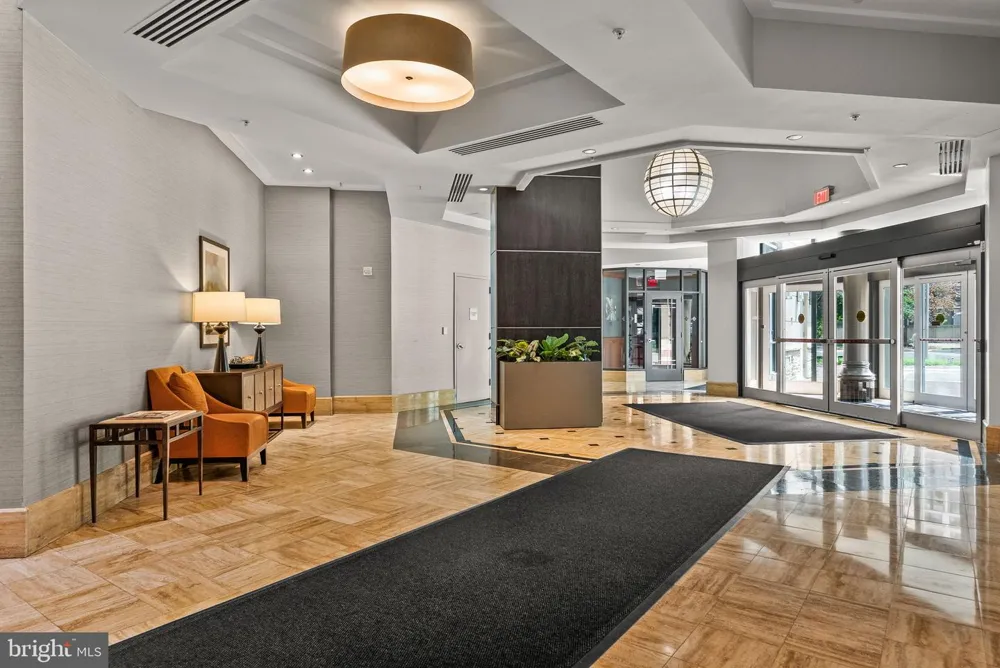 3101 HAMPTON DRIVE #606 Alexandria, VA 22302