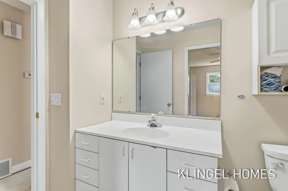 15469 Mercury Drive Grand Haven, MI 49417