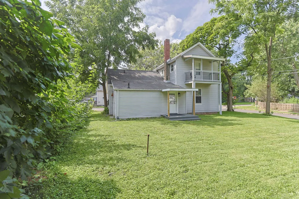 403 S 9th Street Niles, MI 49120