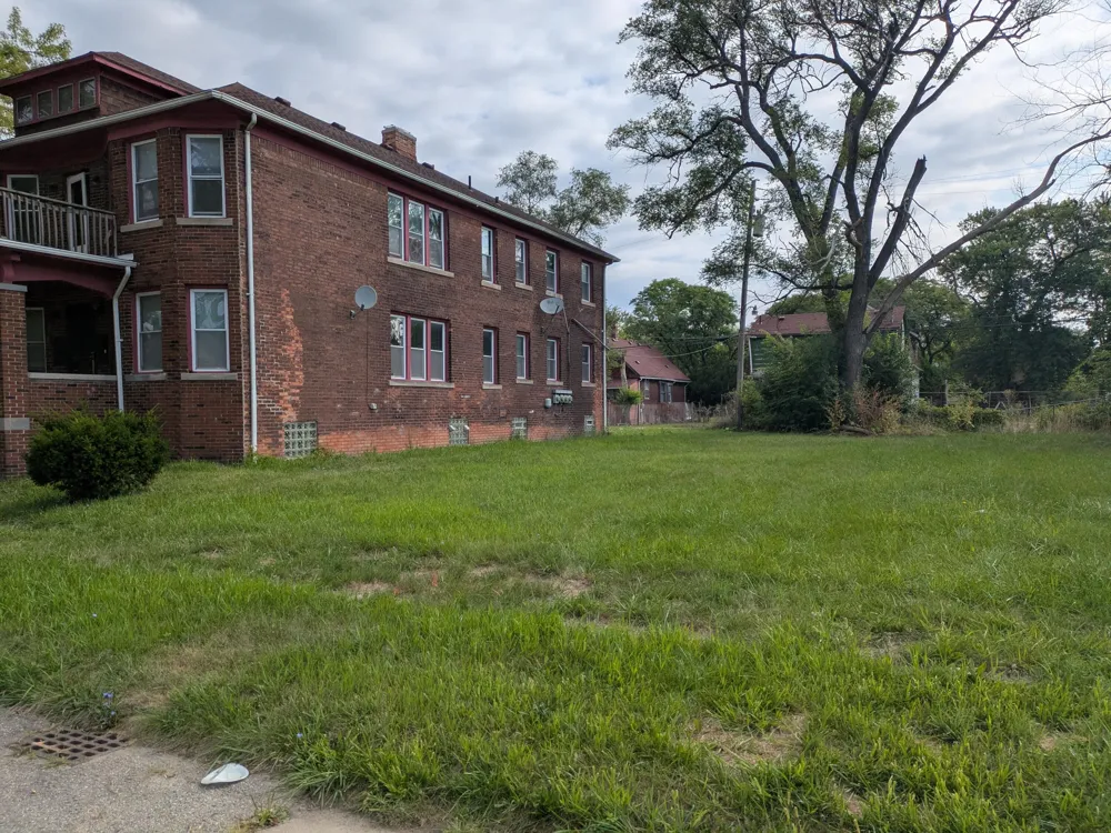 5626 Roosevelt Street Detroit, MI 48208