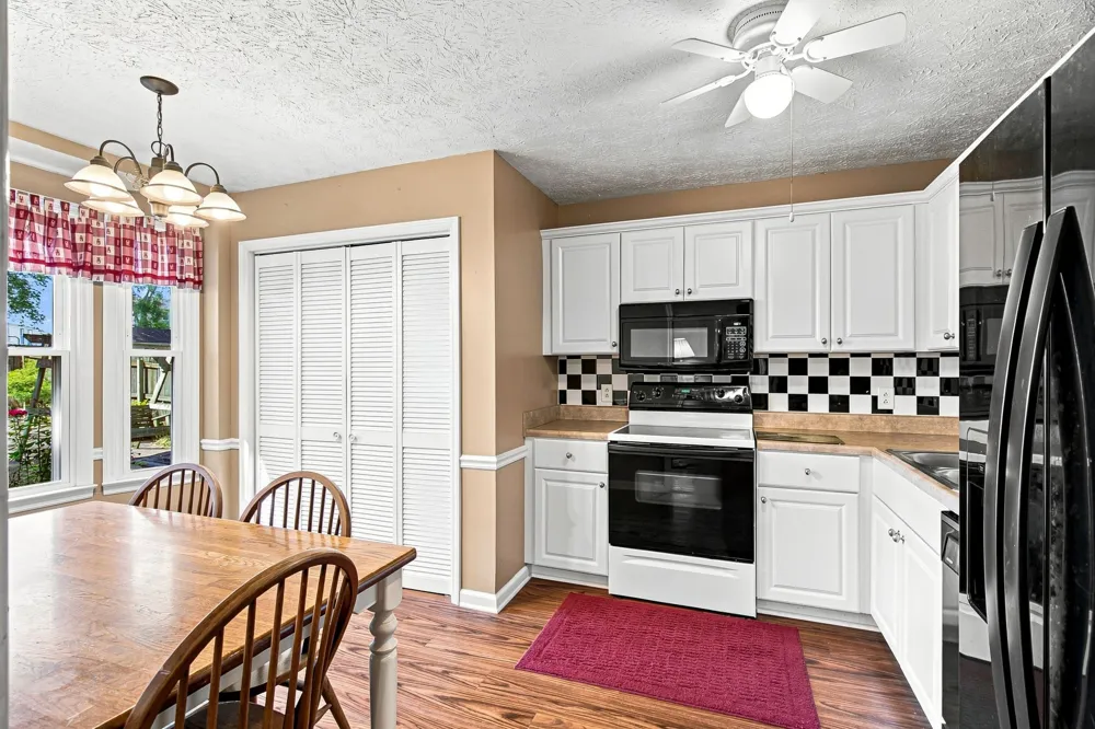 103 Glen Oak Ct W Hendersonville, TN 37075