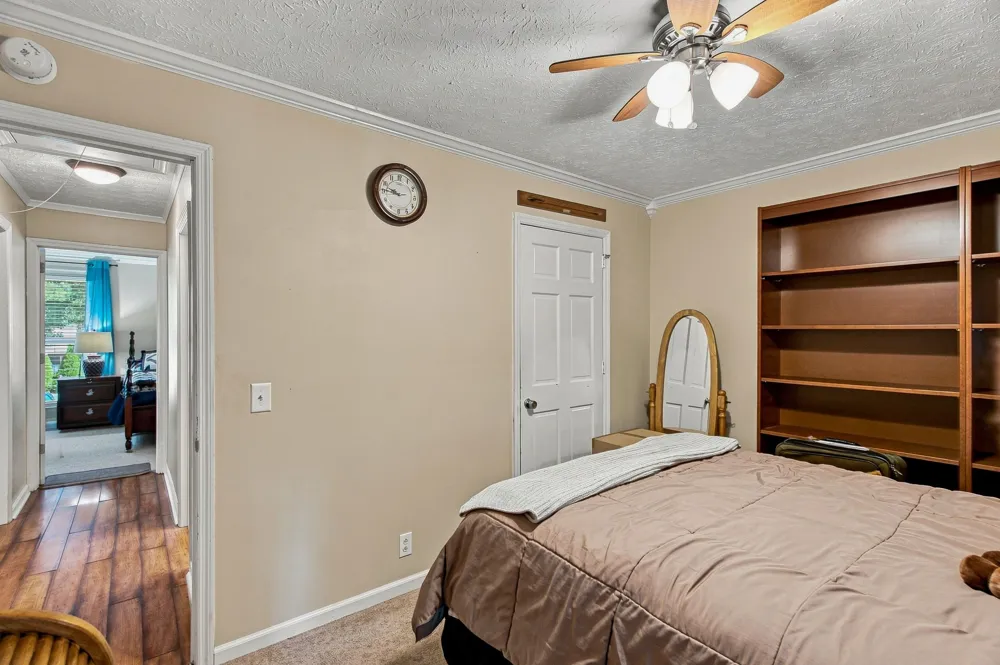 103 Glen Oak Ct W Hendersonville, TN 37075