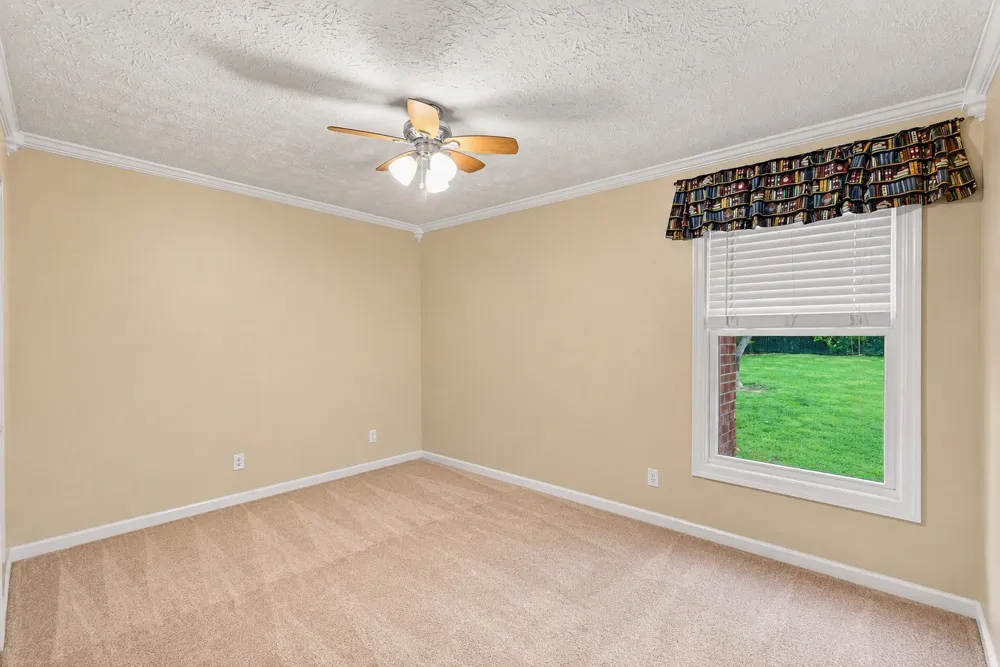 103 Glen Oak Ct W Hendersonville, TN 37075