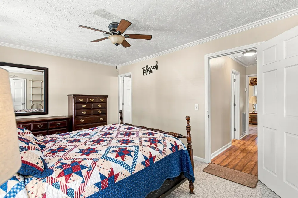 103 Glen Oak Ct W Hendersonville, TN 37075