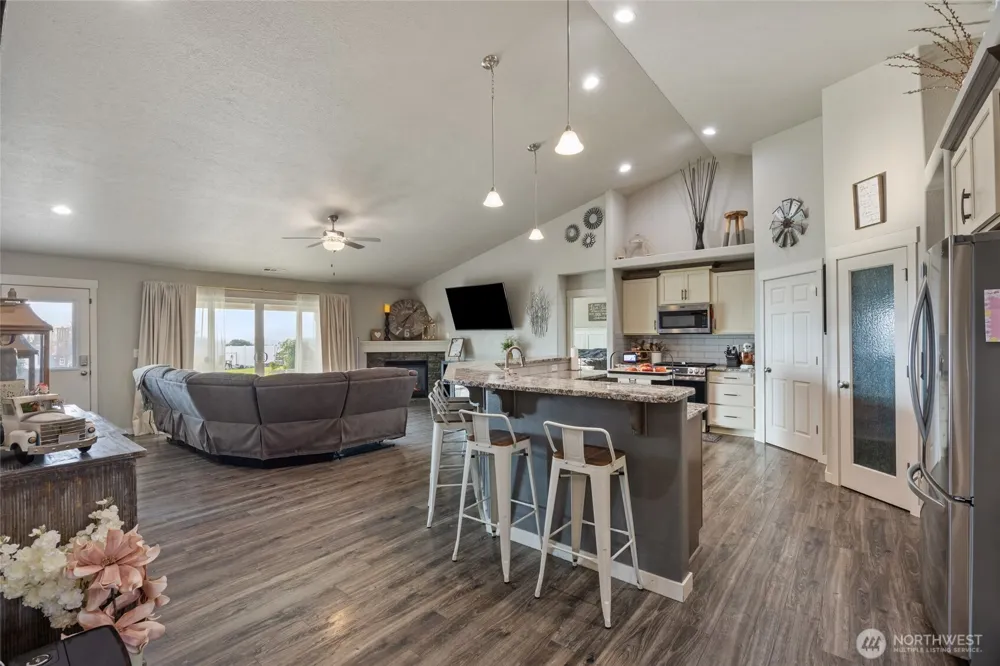 724 I.6 NE Moses Lake, WA 98837