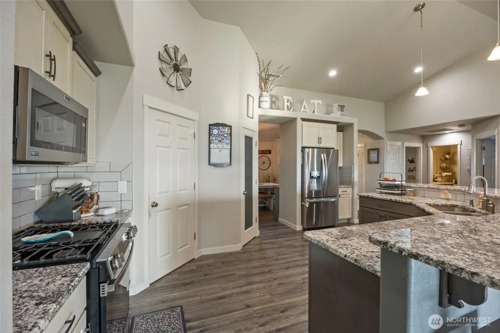 724 I.6 NE Moses Lake, WA 98837