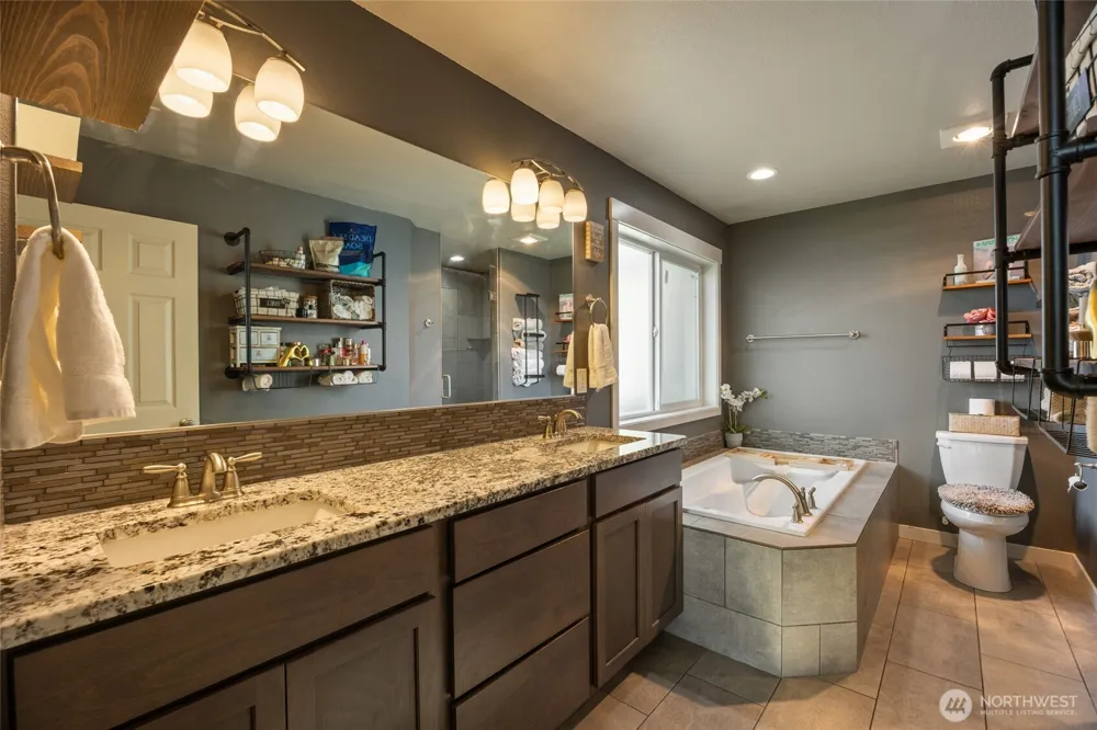 724 I.6 NE Moses Lake, WA 98837