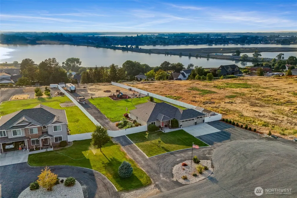 724 I.6 NE Moses Lake, WA 98837