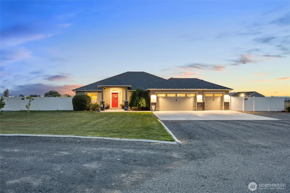 724 I.6 NE Moses Lake, WA 98837
