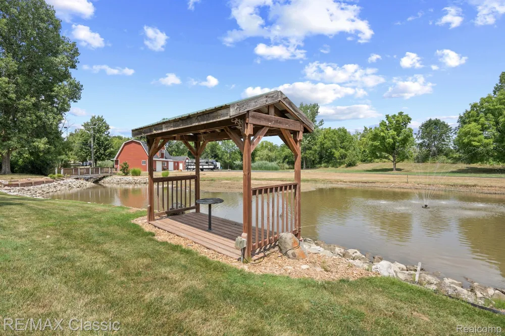 41700 W 11 Mile Road Novi City, MI 48375