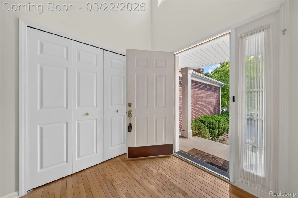 2738 Long Meadow Lane Rochester Hills City, MI 48307