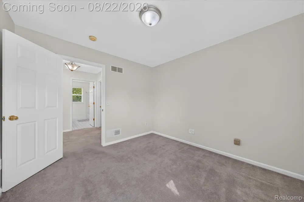 2738 Long Meadow Lane Rochester Hills City, MI 48307
