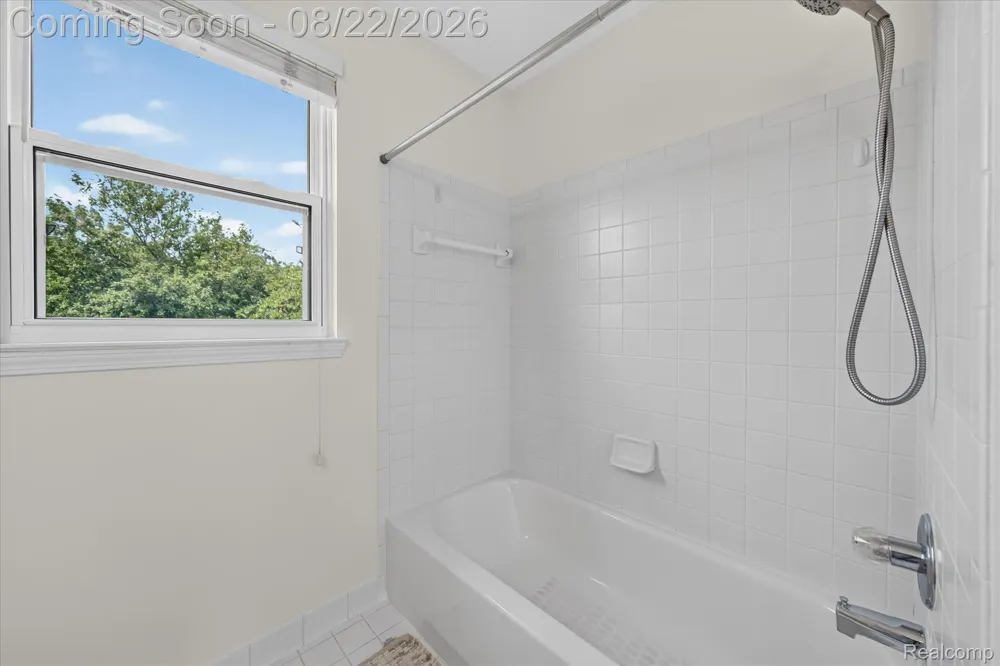 2738 Long Meadow Lane Rochester Hills City, MI 48307