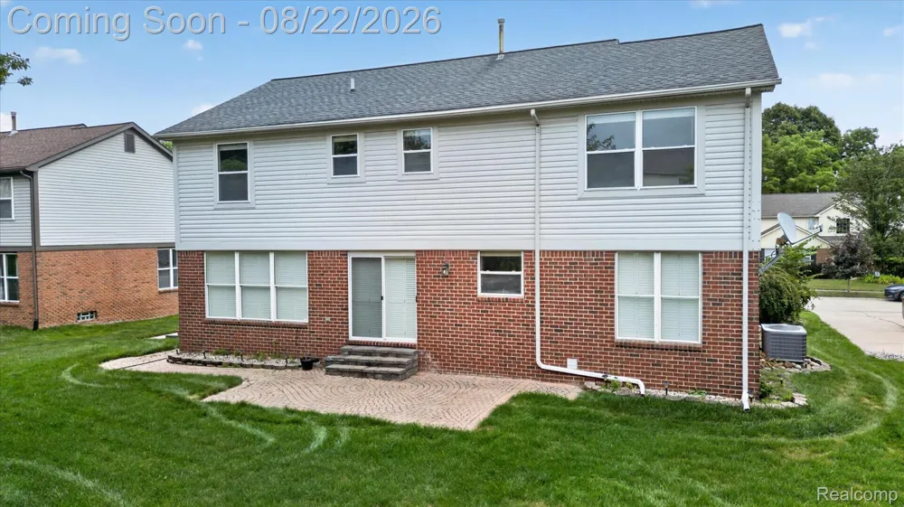 2738 Long Meadow Lane Rochester Hills City, MI 48307