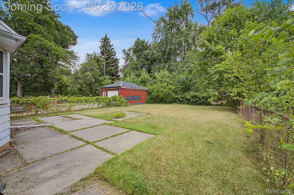 18680 Stahelin Avenue Detroit City, MI 48219