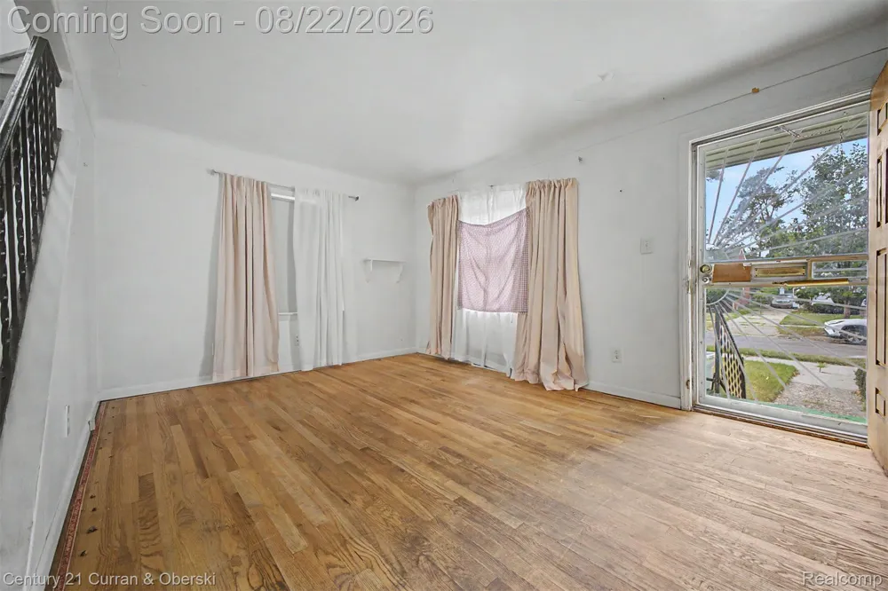 18680 Stahelin Avenue Detroit City, MI 48219