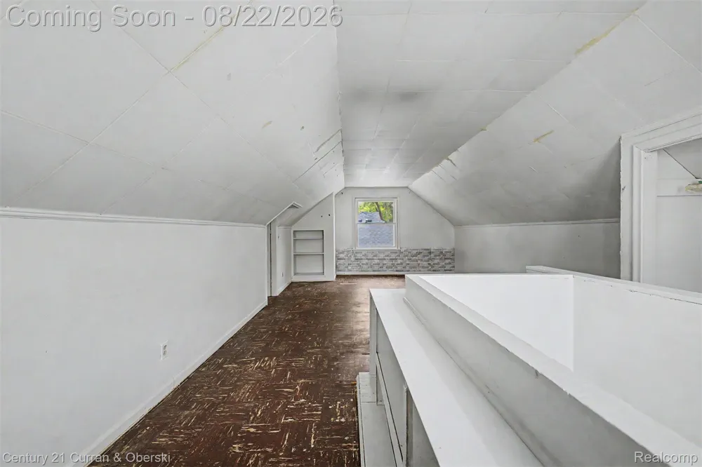 18680 Stahelin Avenue Detroit City, MI 48219