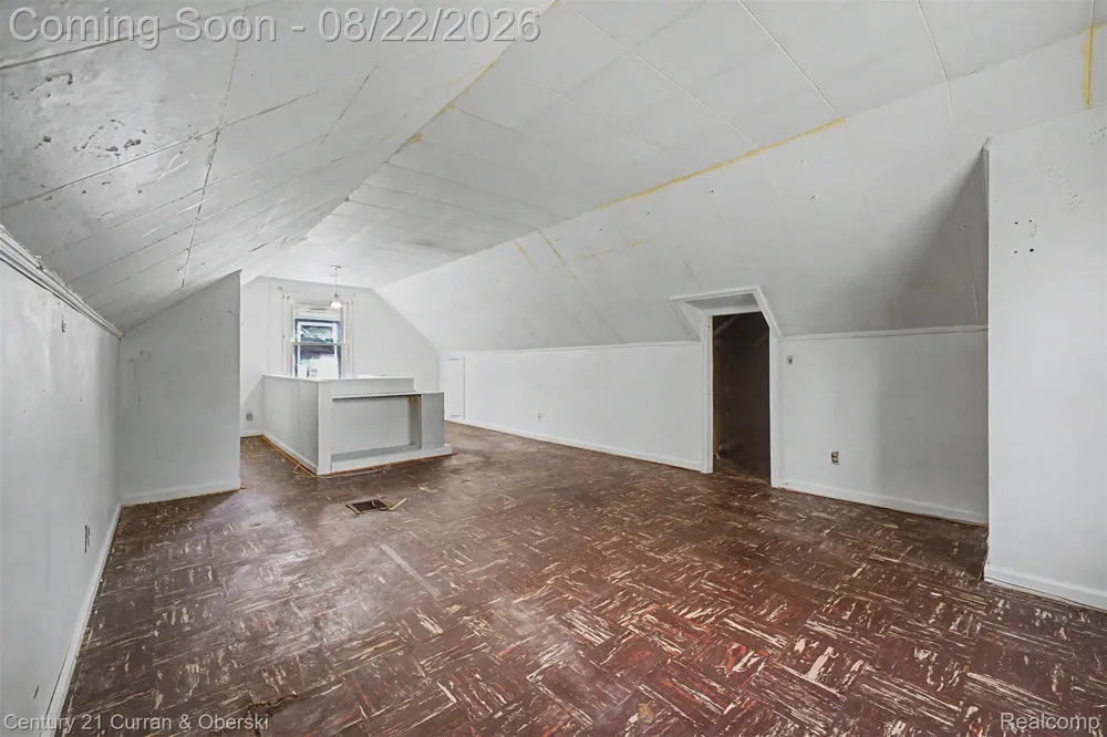 18680 Stahelin Avenue Detroit City, MI 48219