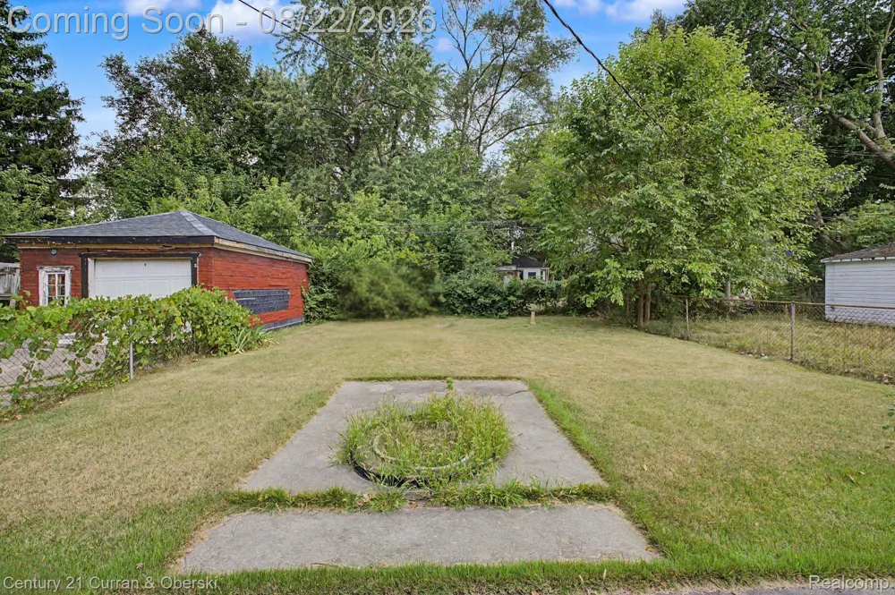 18680 Stahelin Avenue Detroit City, MI 48219