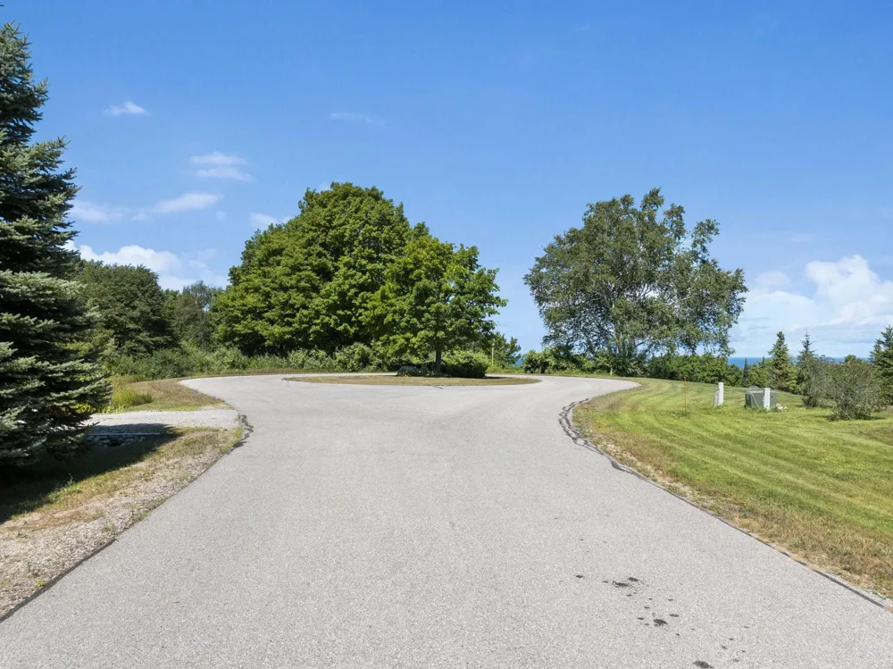 Shores Court Leelanau Township, MI 49670