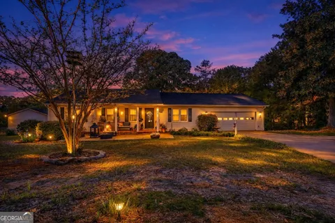227 Shady LN