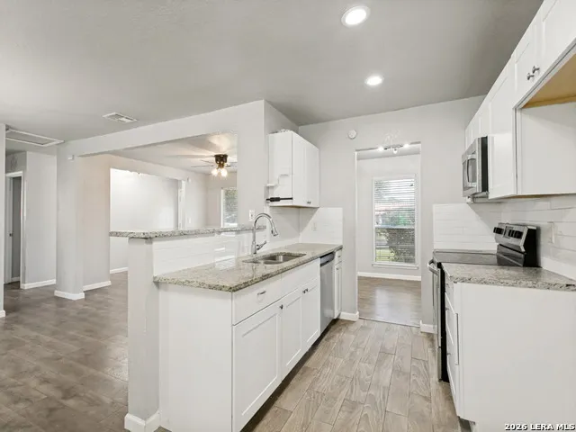 7247 GLEN HL San Antonio, TX 78239