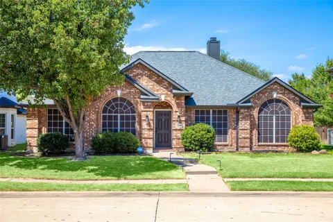 1330 Marwood Drive