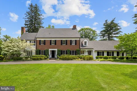 18 WINFIELD ROAD
