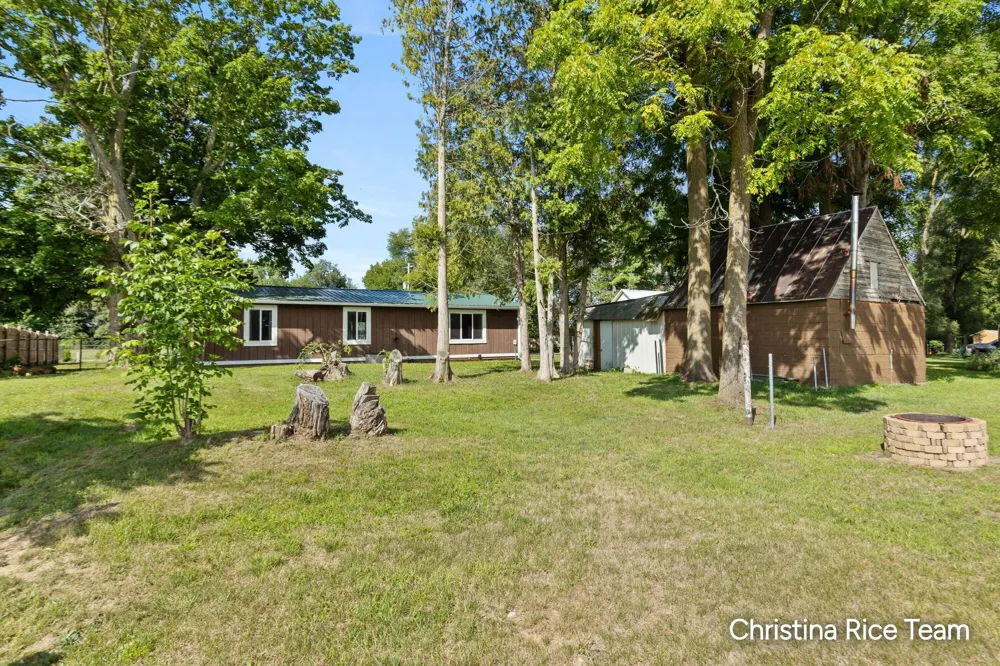 15133 2nd Street Howard City, MI 49329