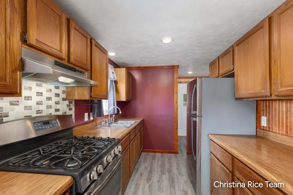 15133 2nd Street Howard City, MI 49329