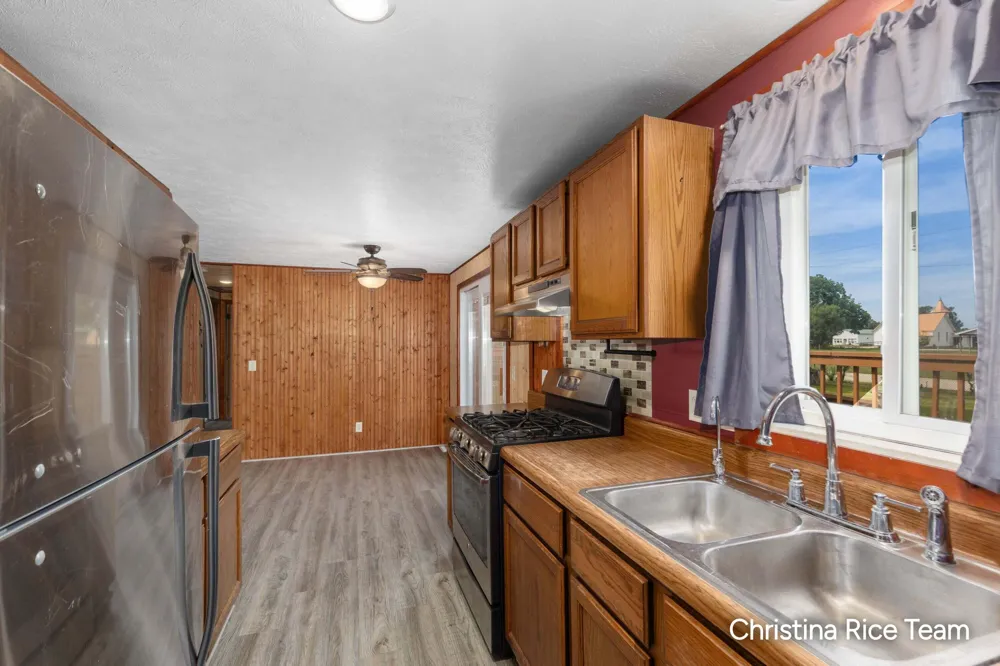 15133 2nd Street Howard City, MI 49329