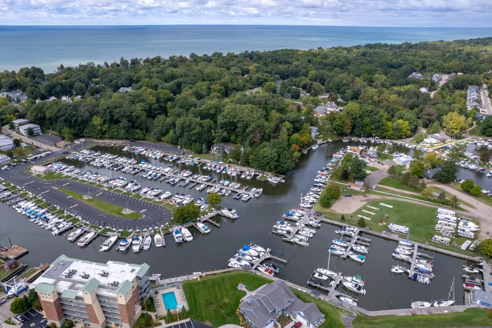 40 Bailey Avenue #5 South Haven, MI 49090
