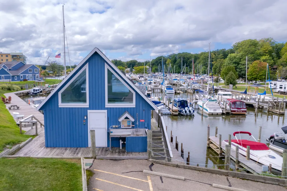 40 Bailey Avenue #5 South Haven, MI 49090