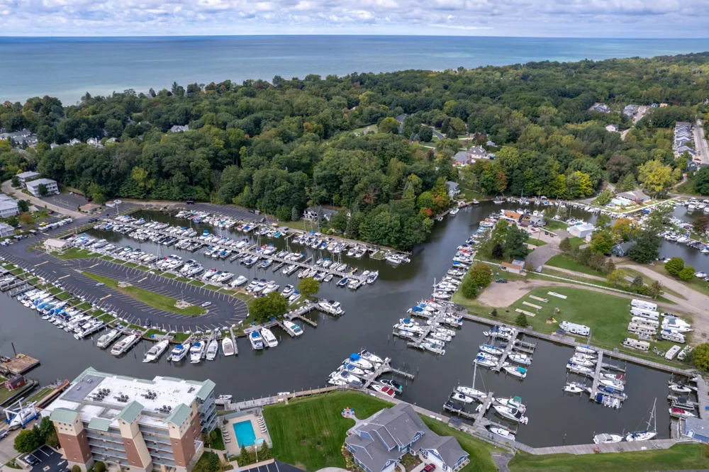 40 Bailey Avenue #5 South Haven, MI 49090