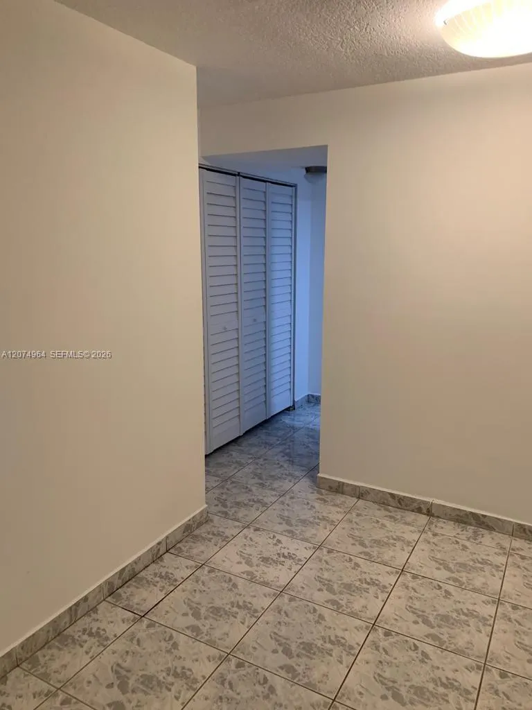 1990 Marseille Dr #206 Miami Beach, FL 33141