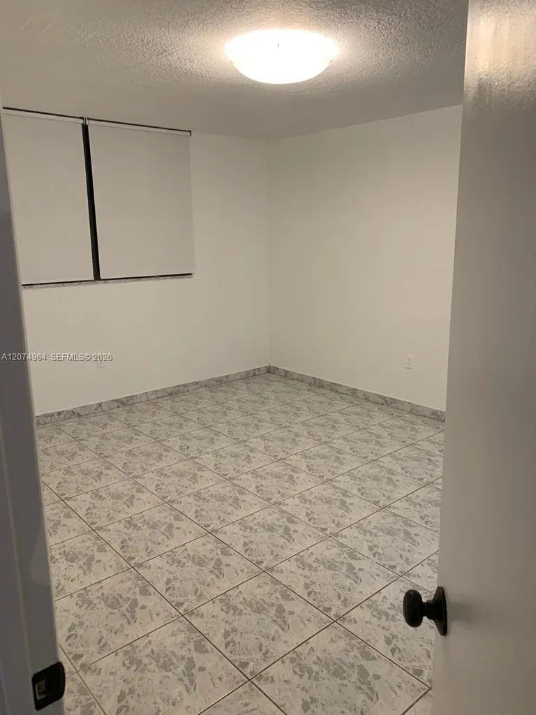 1990 Marseille Dr #206 Miami Beach, FL 33141