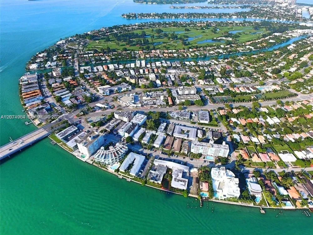 1990 Marseille Dr #206 Miami Beach, FL 33141