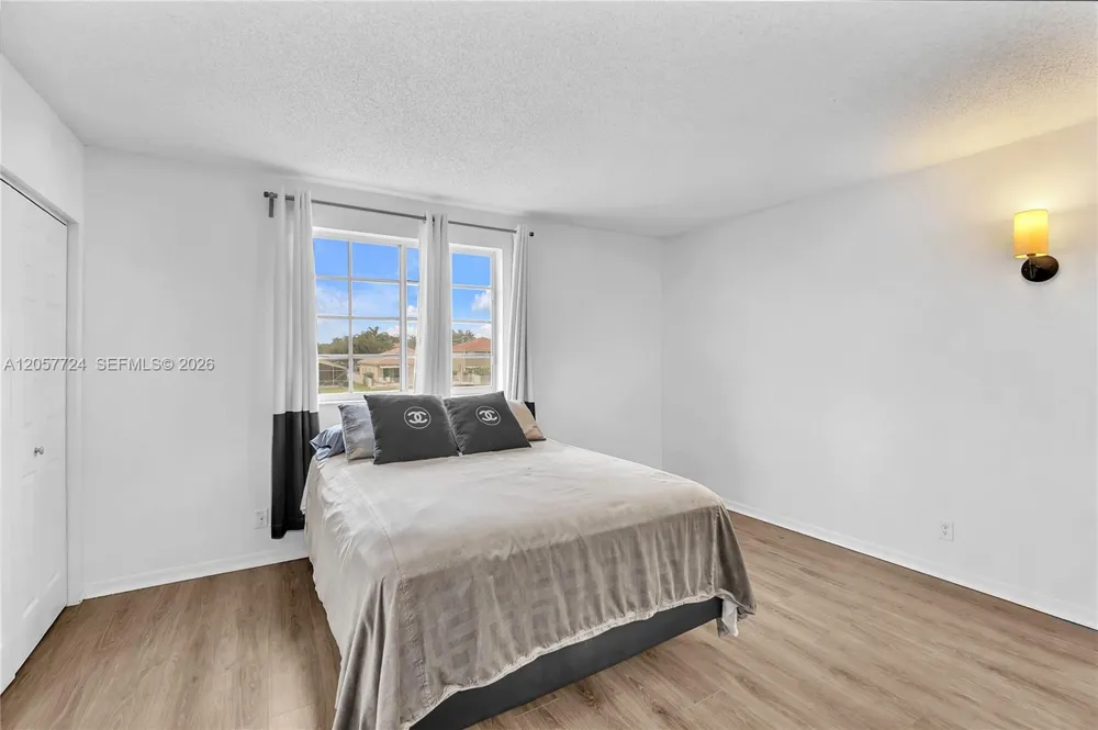 3692 San Simeon Cir Weston, FL 33331