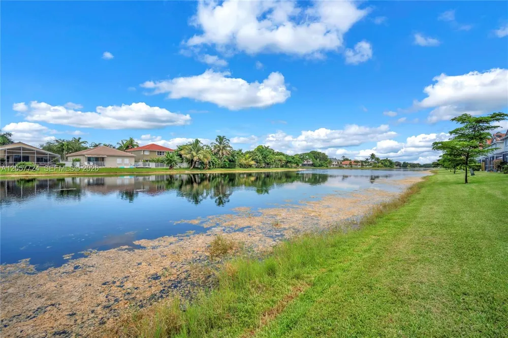 3692 San Simeon Cir Weston, FL 33331