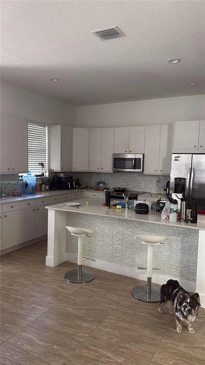 3564 W 97th St Hialeah, FL 33018